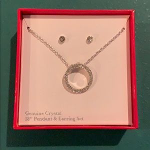 Circle Necklace & Earrings!!